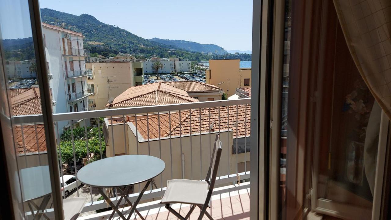Casa Floridea -Mediterranea Sicilia Apt Чефалу Экстерьер фото