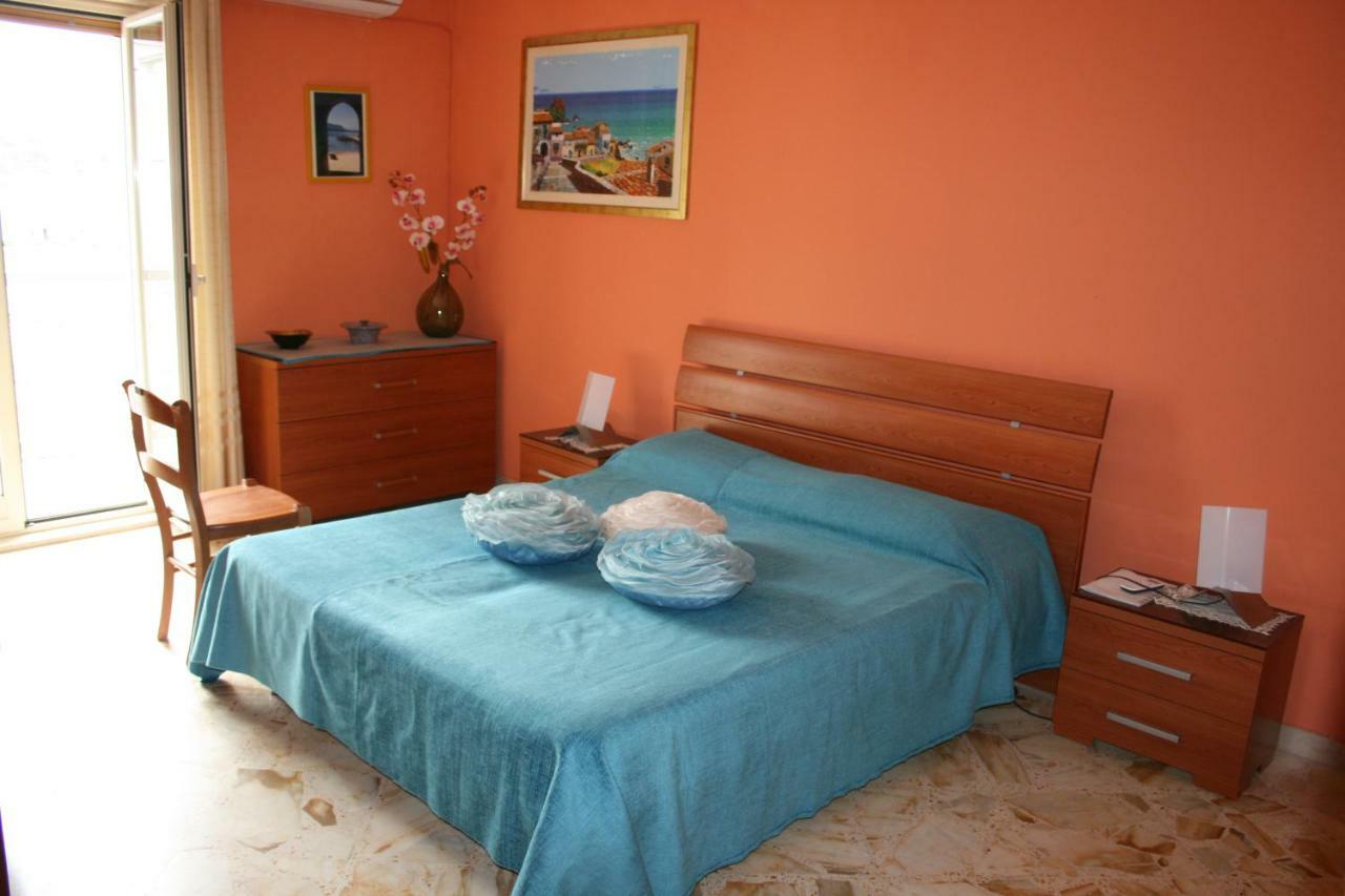 Casa Floridea -Mediterranea Sicilia Apt Чефалу Экстерьер фото